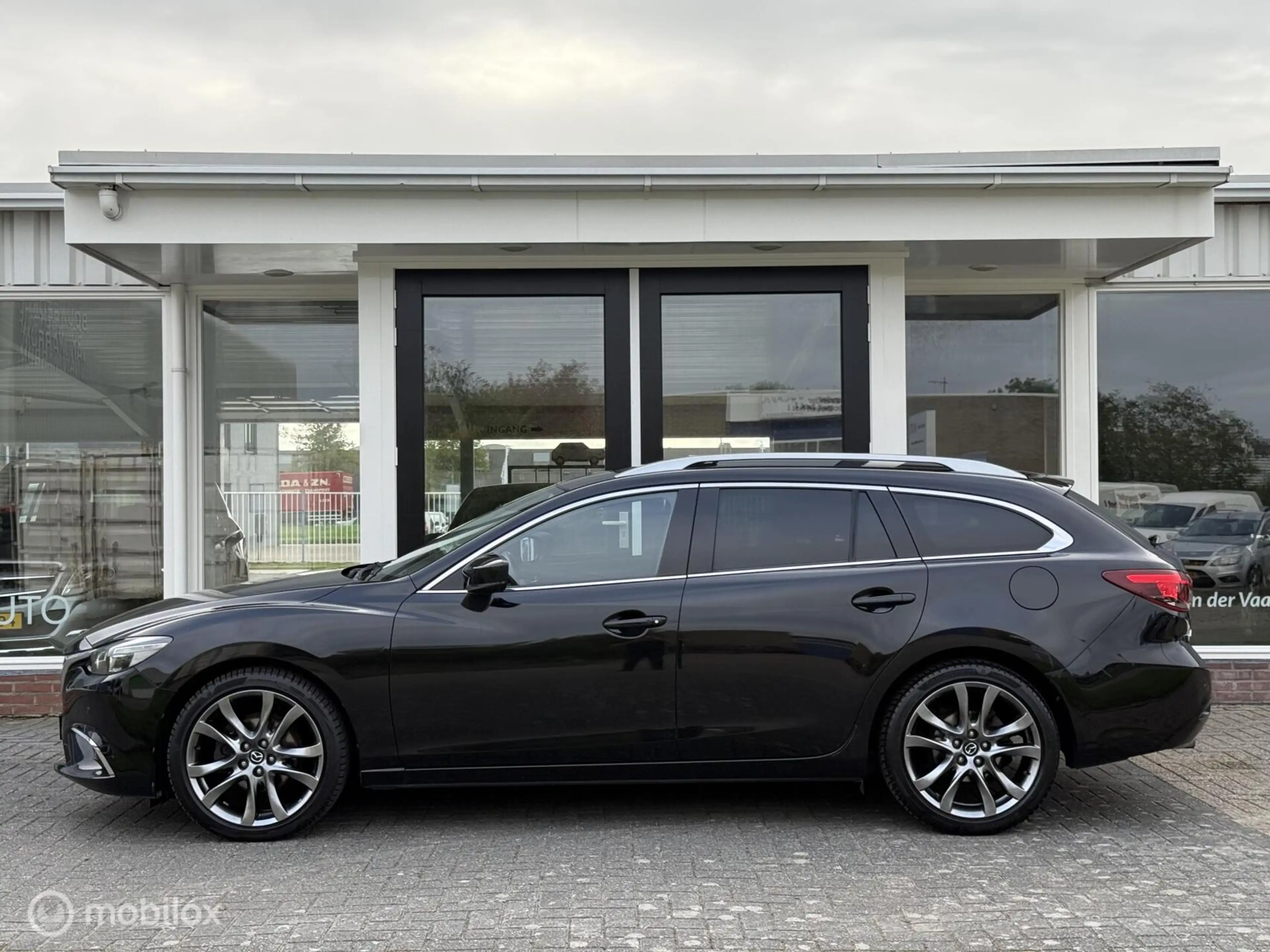 Mazda 6 Sportbreak 2.5 SkyActiv-G 192 GT-M / Head-up / Led — photo 4