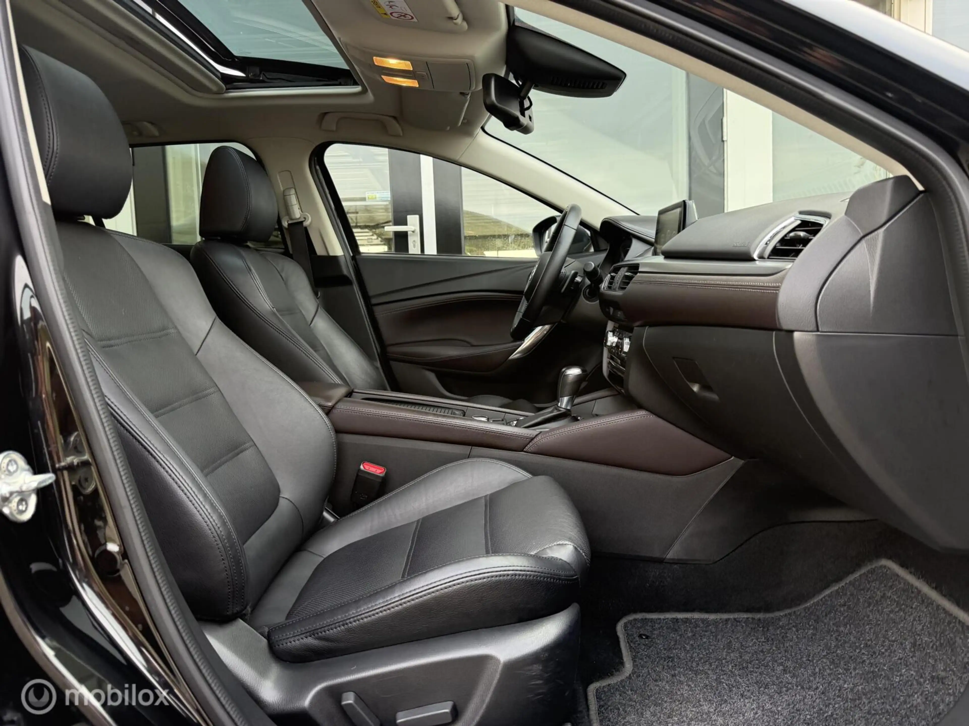 Mazda 6 Sportbreak 2.5 SkyActiv-G 192 GT-M / Head-up / Led — photo 11