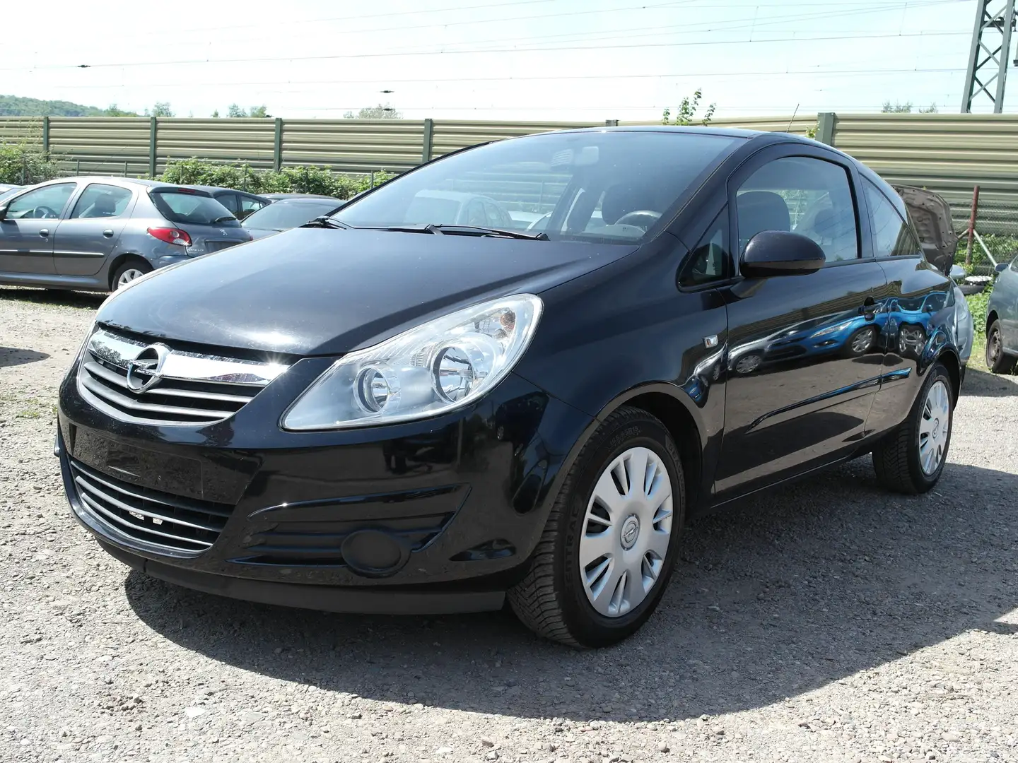 Opel Corsa 1.0 12V Tüv Au 10/2026 weing gelaufen Schwarz - 1