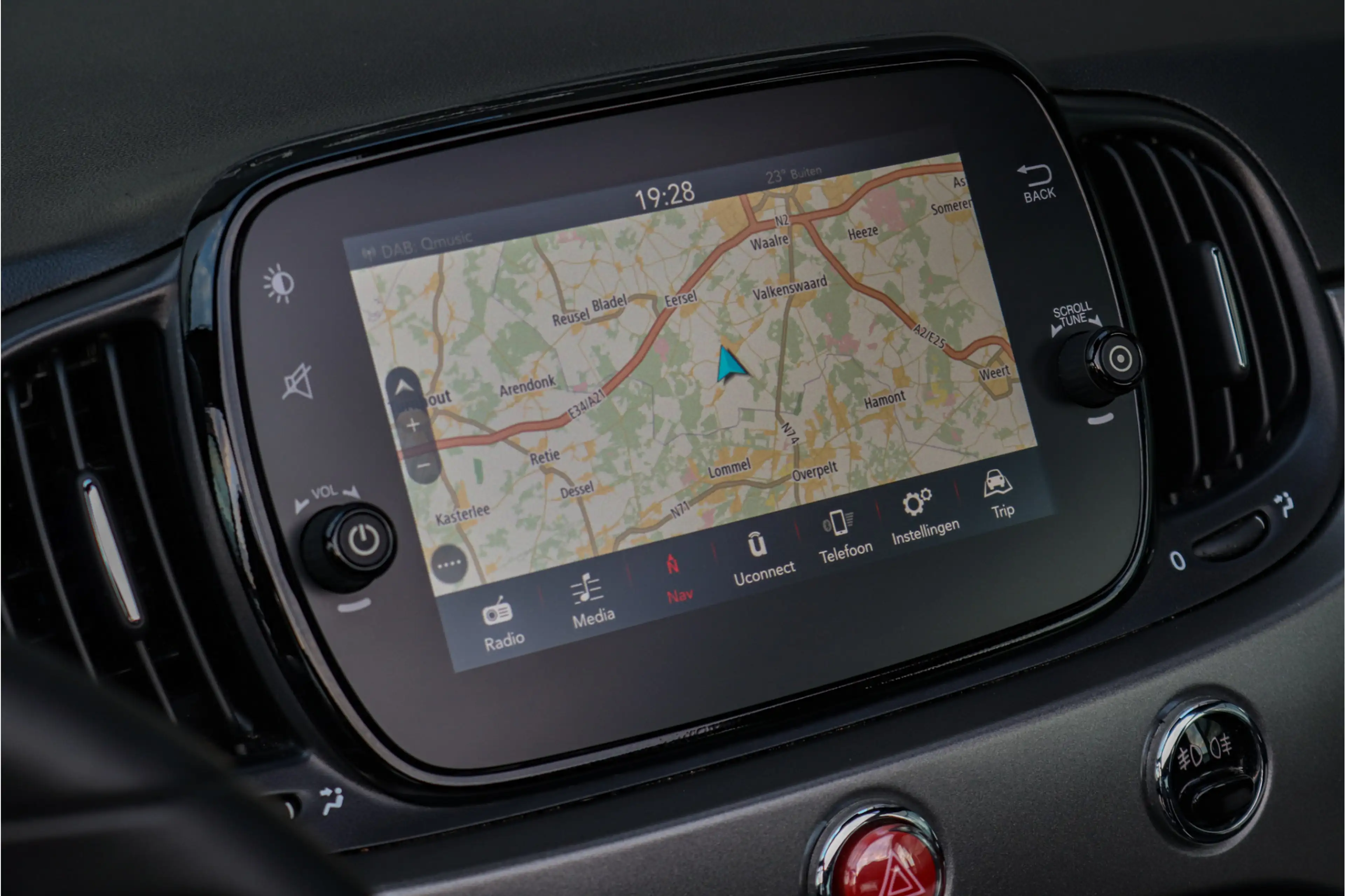 Fiat 500C 1.2 S Navi Carplay Airco Black on black PDC — photo 12
