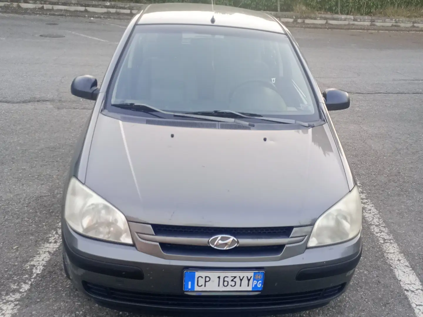 Hyundai Getz Getz 5p 1.5 crdi Active Šedá - 1