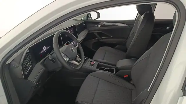 Volkswagen Tiguan view 9