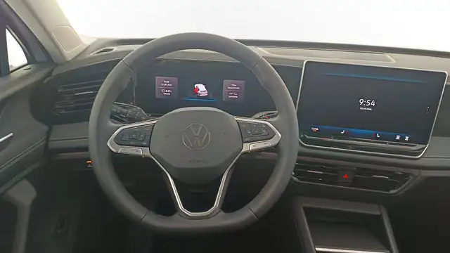 Volkswagen Tiguan view 14
