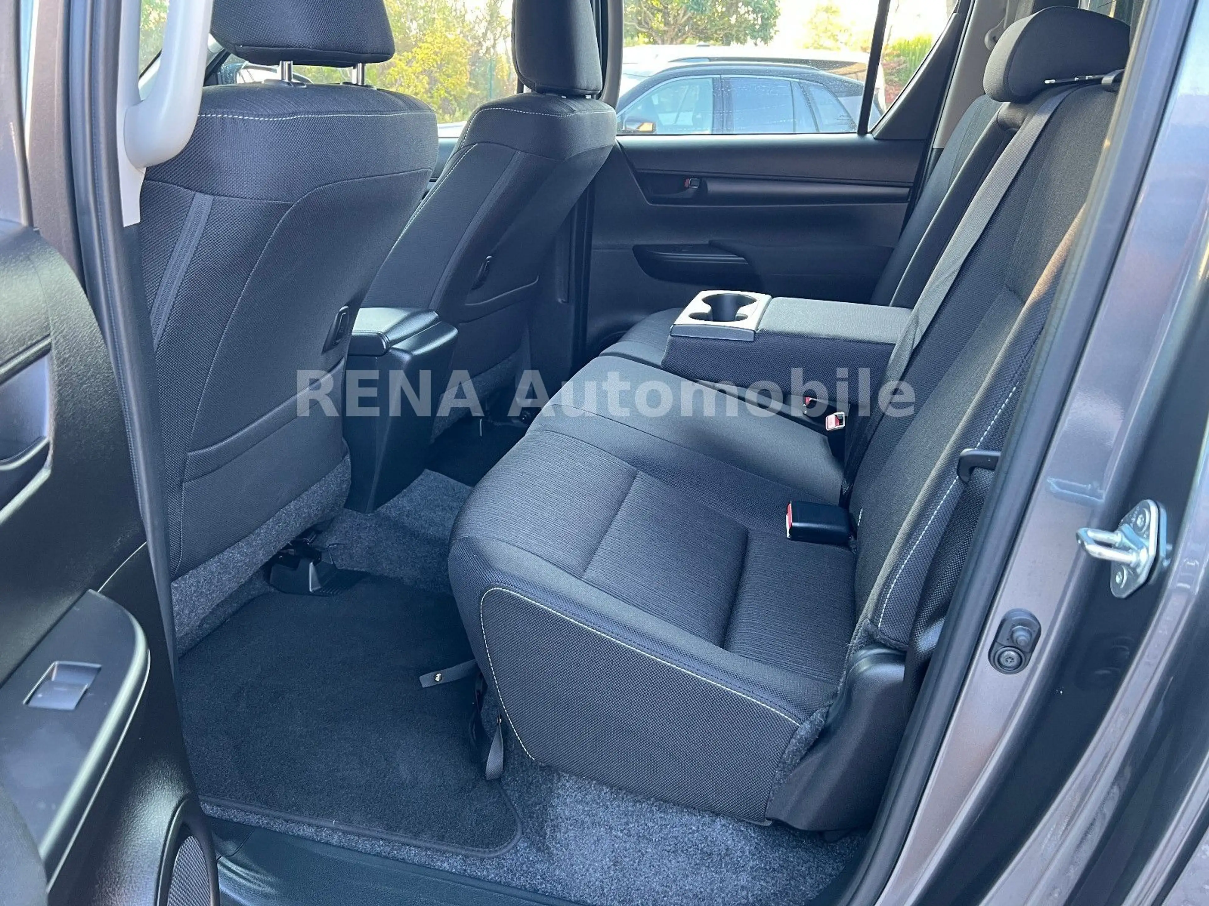 Toyota Hilux 2.4 Double Cab 4x4*Klima*APP*Hardtop*AHK* — photo 25