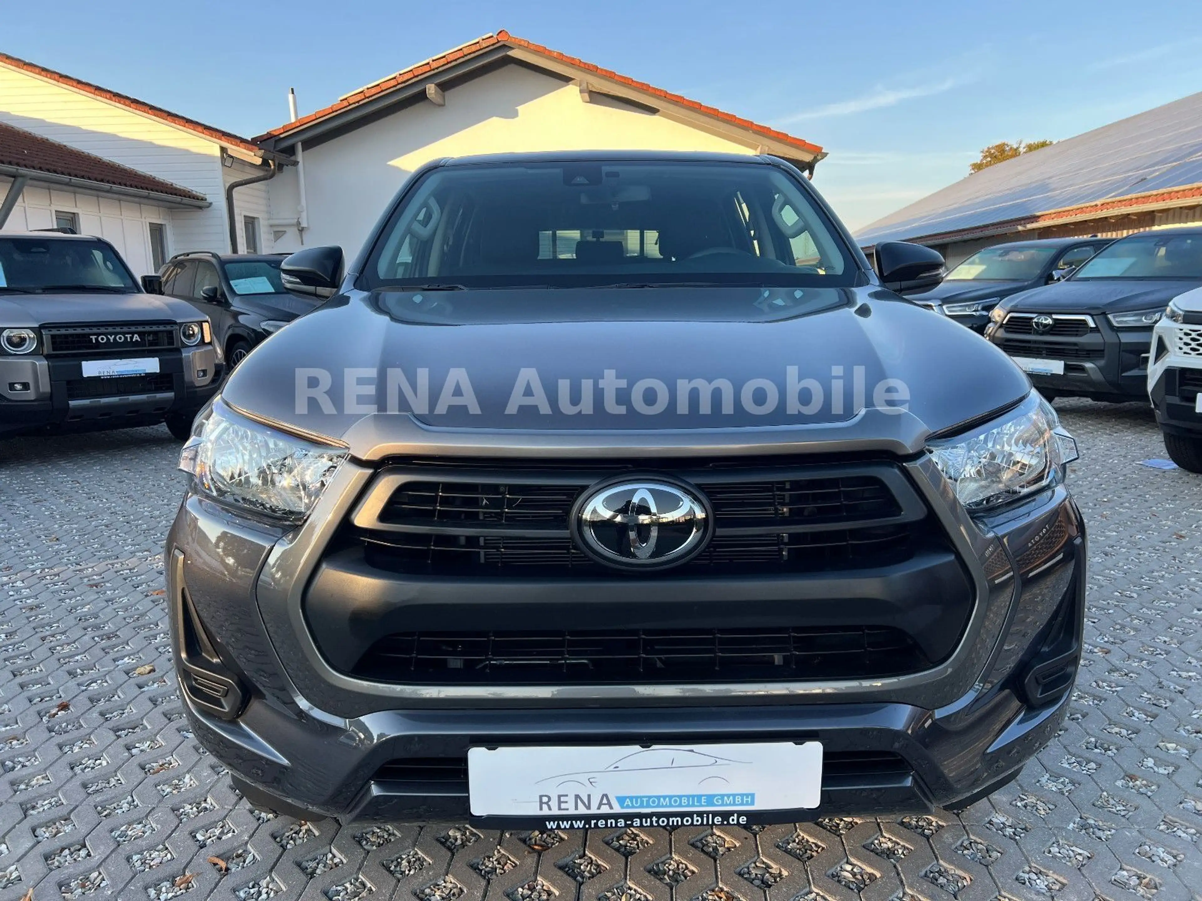 Toyota Hilux 2.4 Double Cab 4x4*Klima*APP*Hardtop*AHK* — photo 2