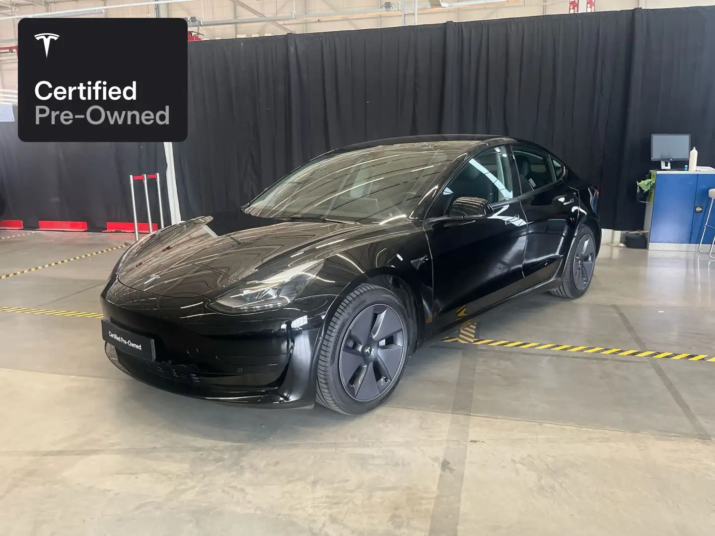 Tesla Model 3 Rear-Wheel Drive “Certified Pre-Owned” Zwart - 1