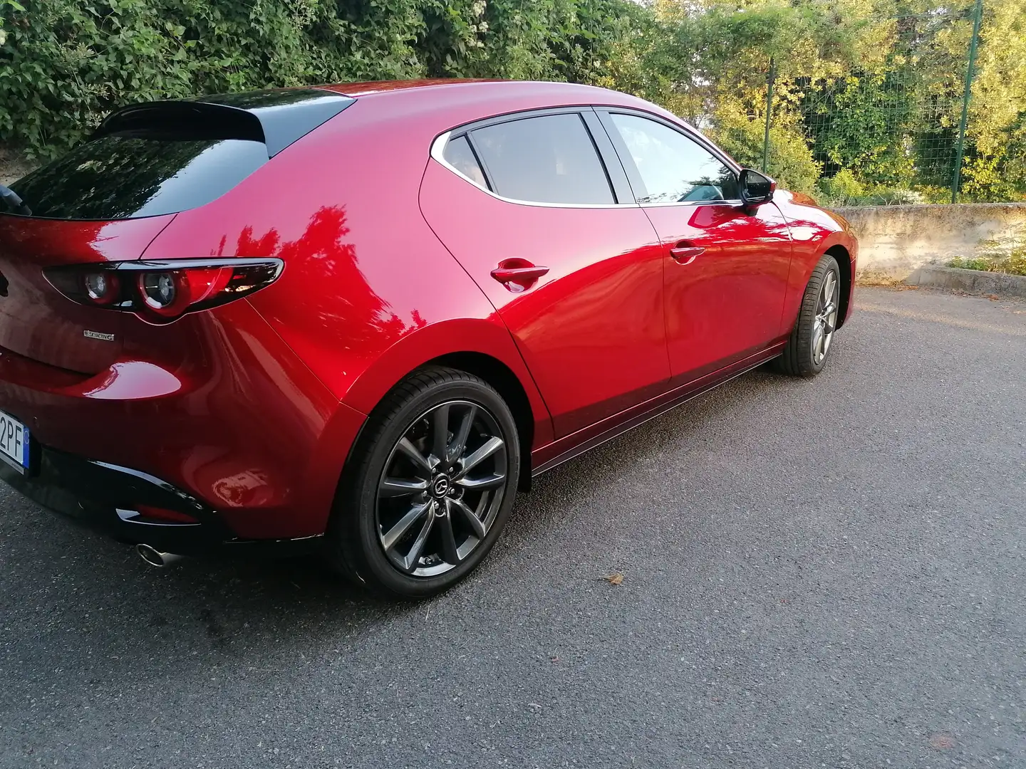 Mazda 3 5p 2.0 m-hybrid Exceed 150cv Rosso - 2
