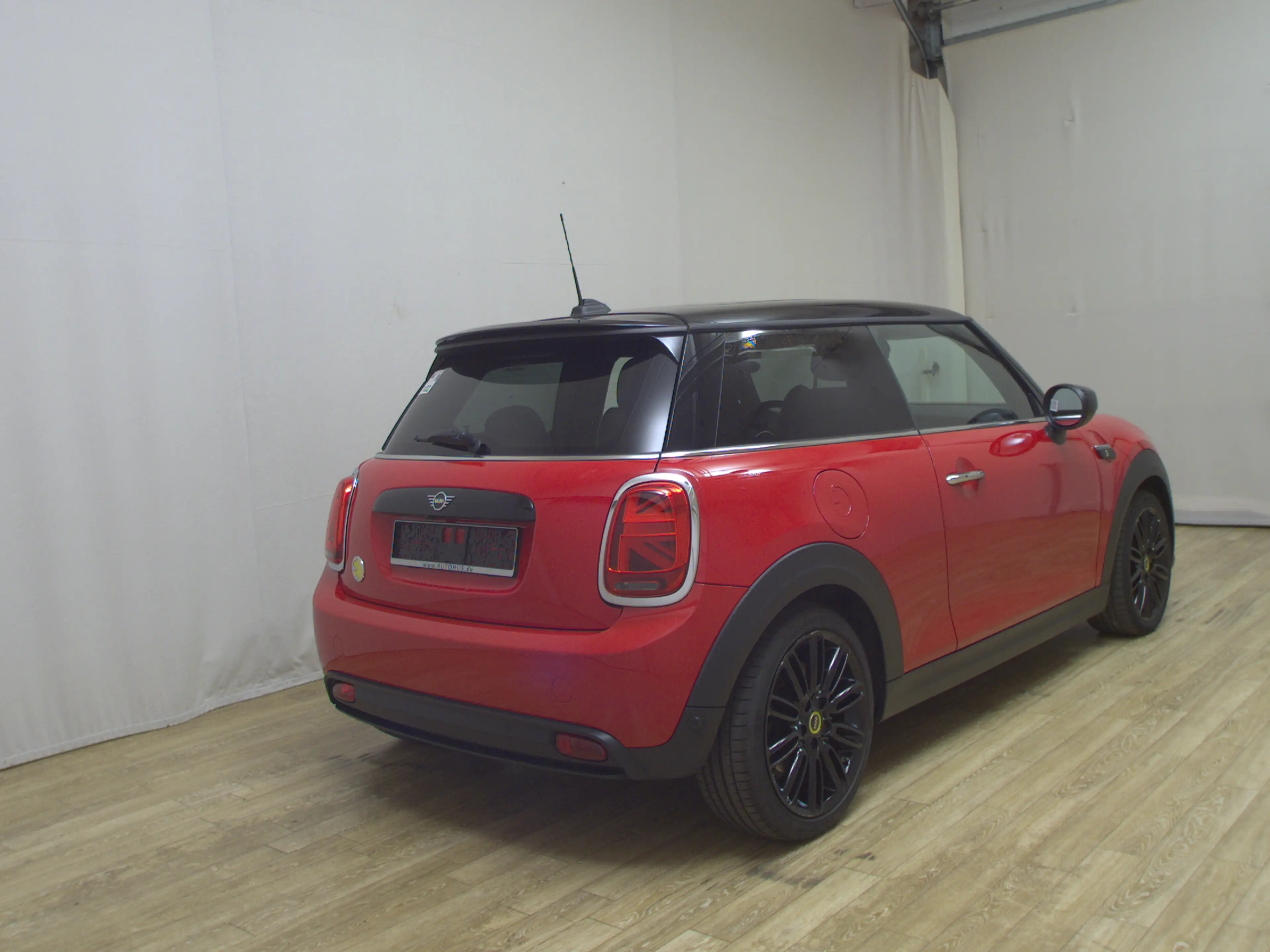 MINI Cooper SE Cooper SE Leder Navi LED Pano RFK — photo 4