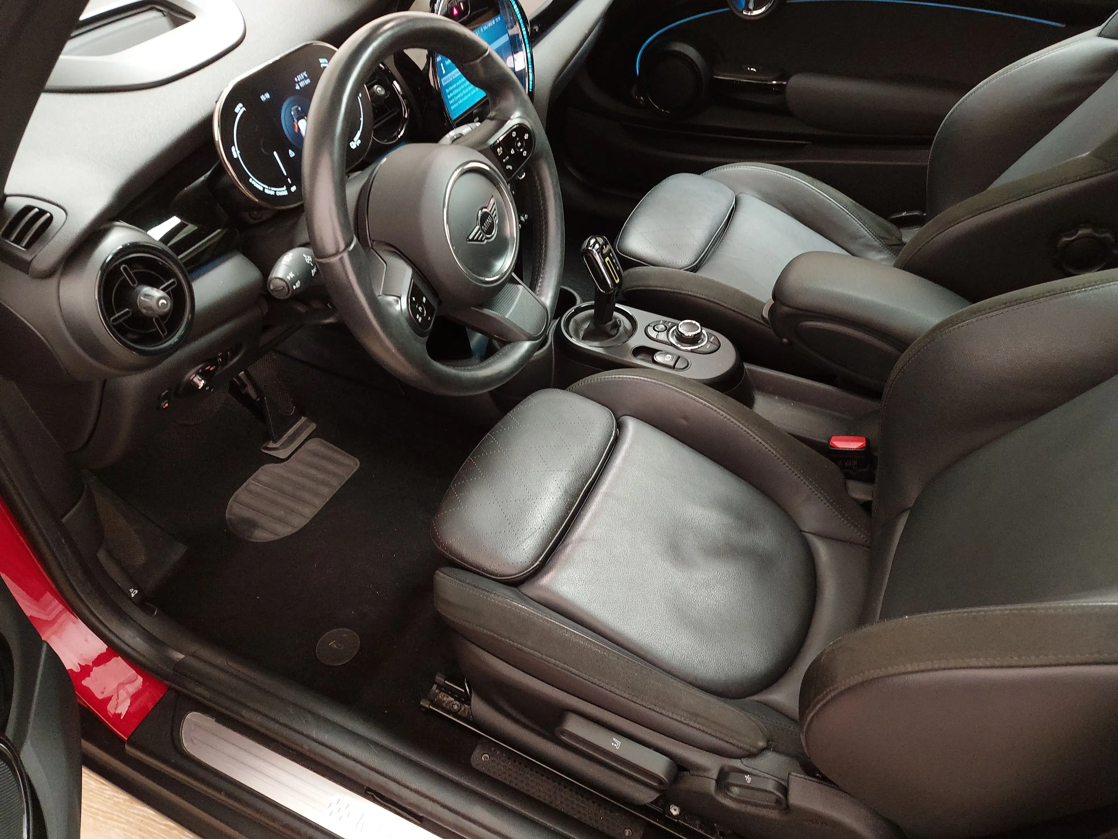 MINI Cooper SE Cooper SE Leder Navi LED Pano RFK — photo 6