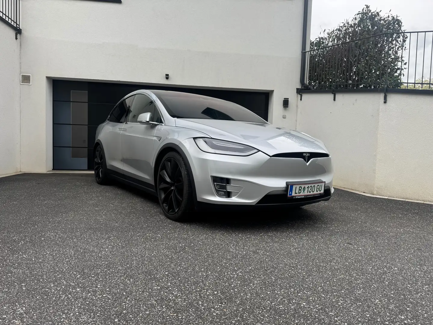 Tesla Model X Model X 90D 90kWh (mit Batterie) Silber - 1