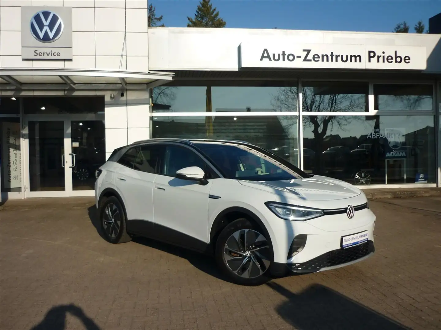 Volkswagen ID.4 Pro Performance 150 kW+AHK+PanoD+Navi+Cam Weiß - 1