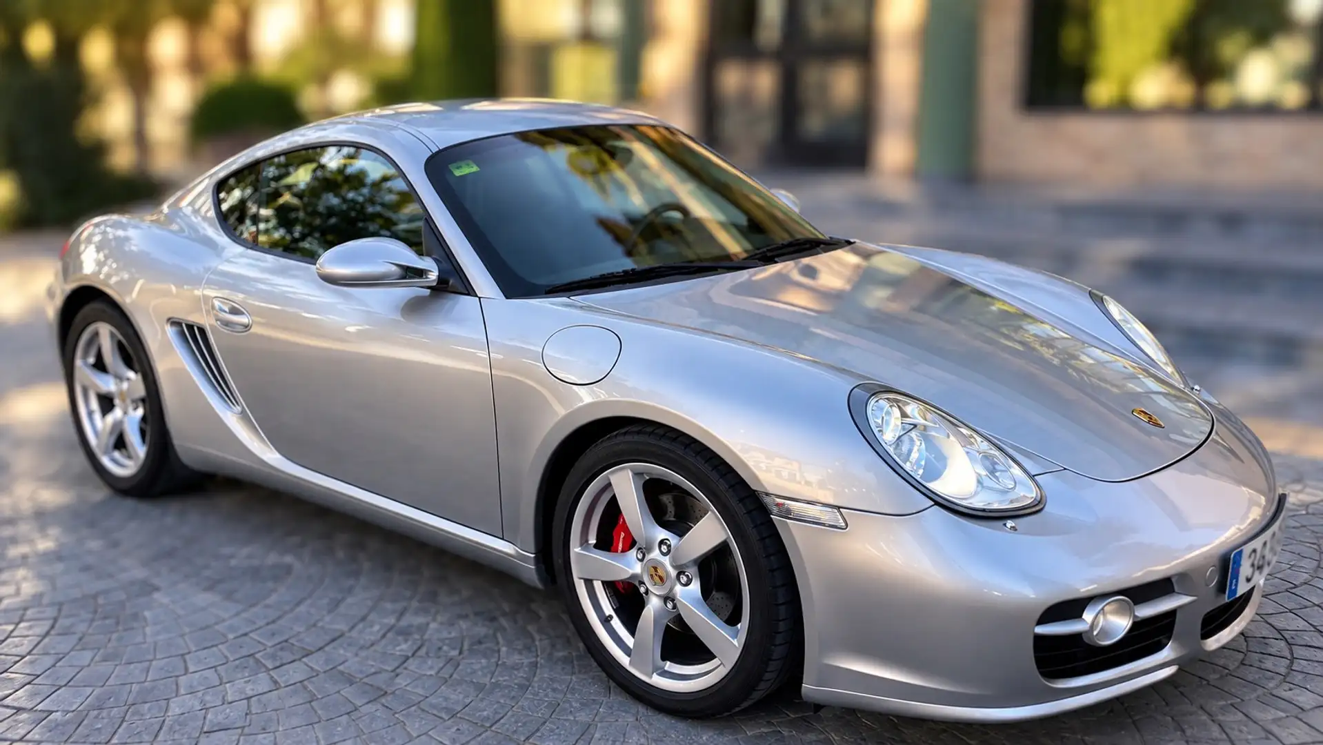 Porsche Cayman S - 1