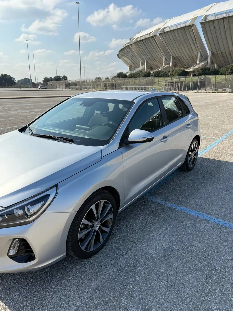 Hyundai i30 i30 III 2017 5p 1.6 crdi Business 110cv dct Argento - 1