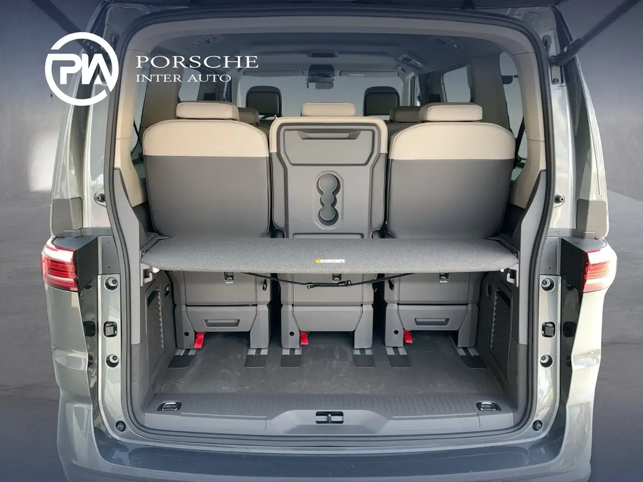 Volkswagen T7 Multivan 2026 — фото 11