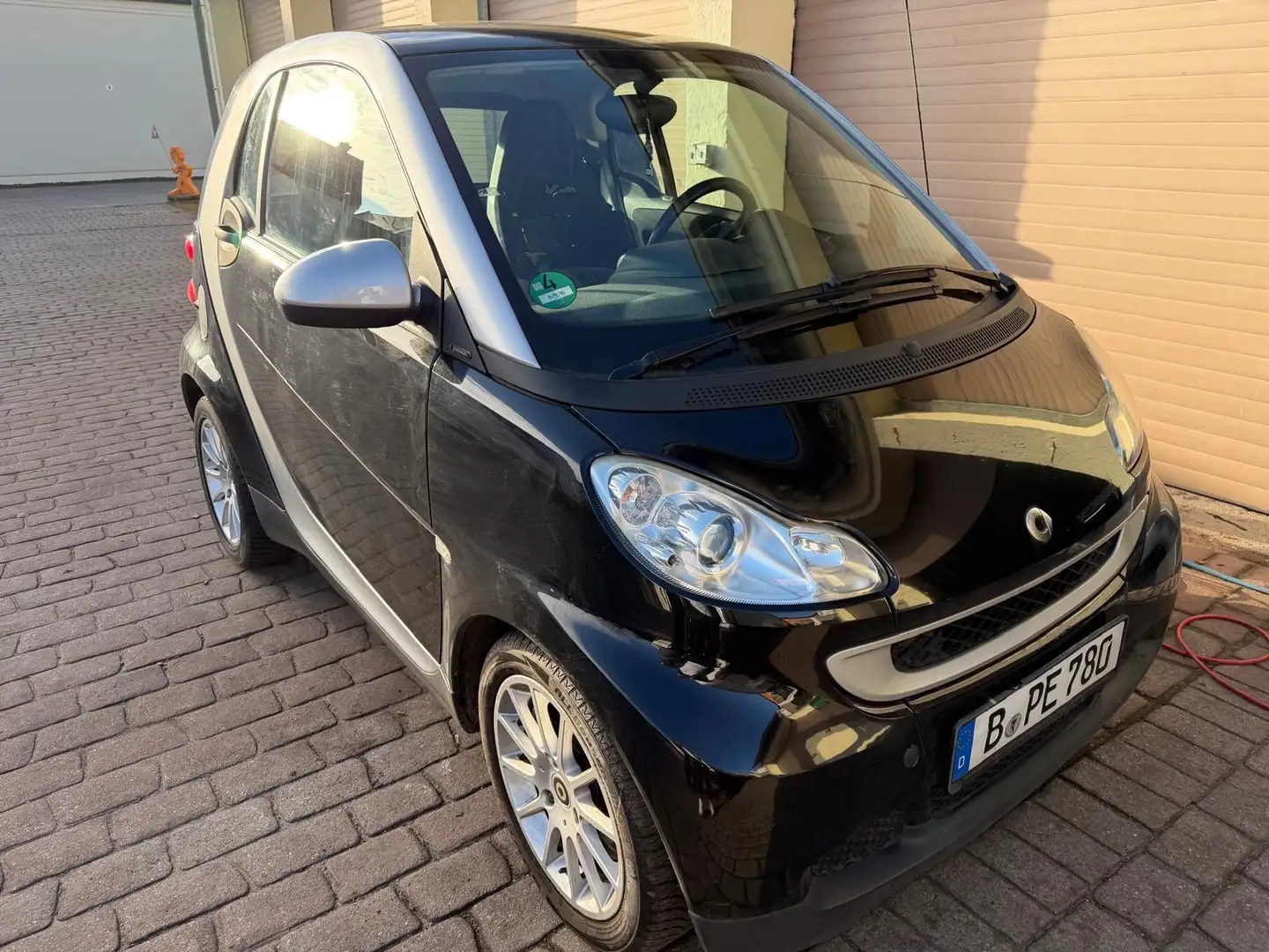 smart forTwo fortwo coupe Micro Hybrid Drive 52 kW Silber - 1