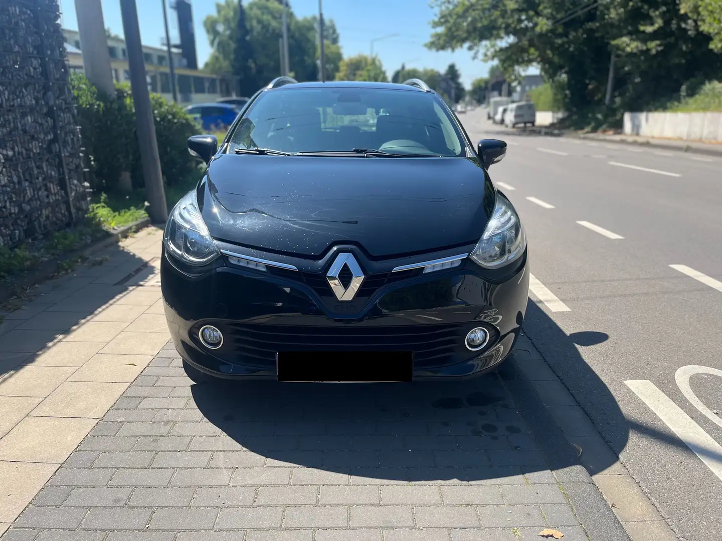 Renault Clio 1.2 TCe 120 Grandtour / Automatik / Tüv neu Schwarz - 2