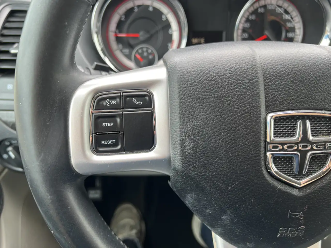Dodge Grand Caravan снимка Dodge Grand Caravan