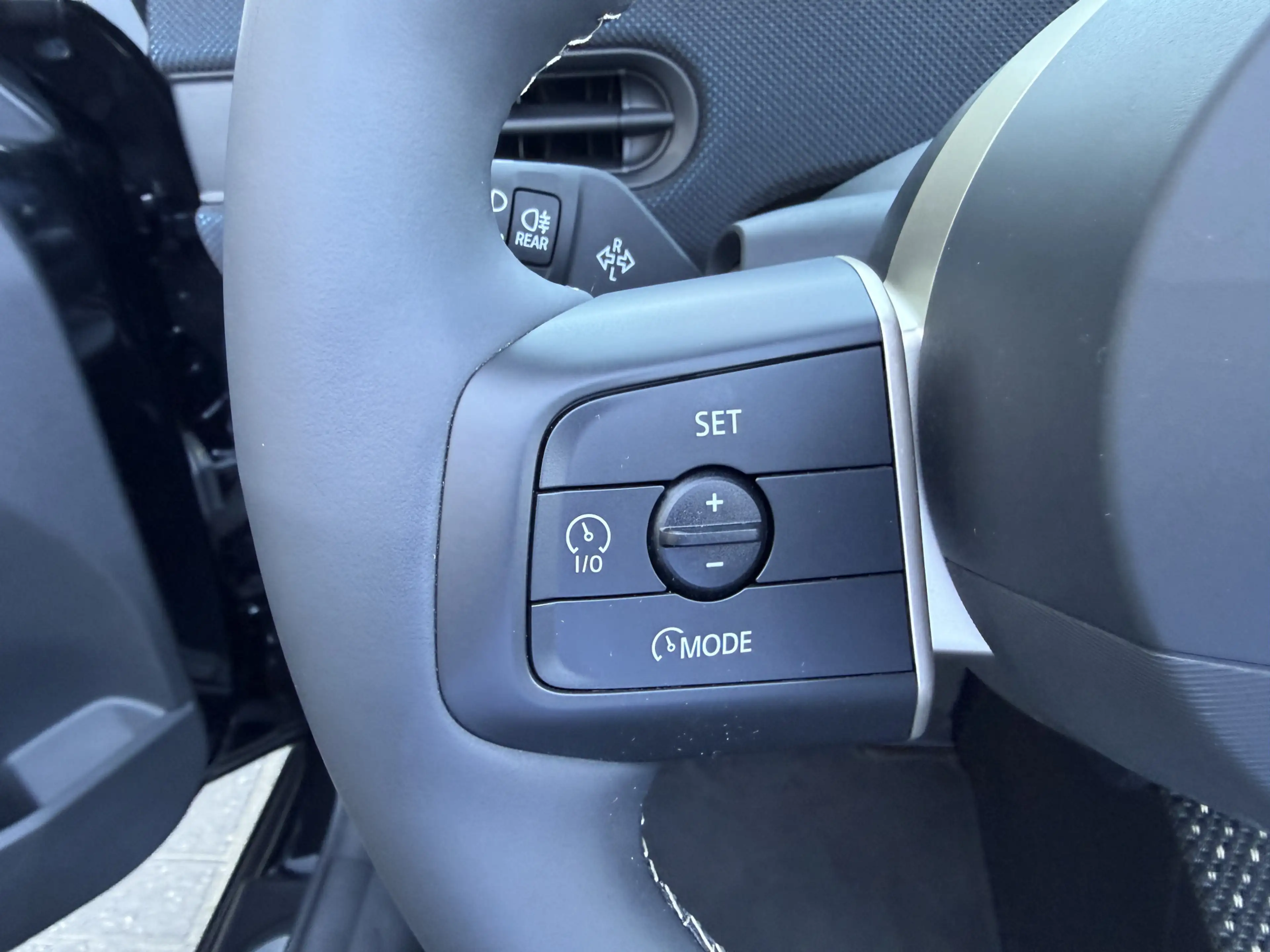 MINI Cooper C Cabrio Mini 2.0 — photo 12