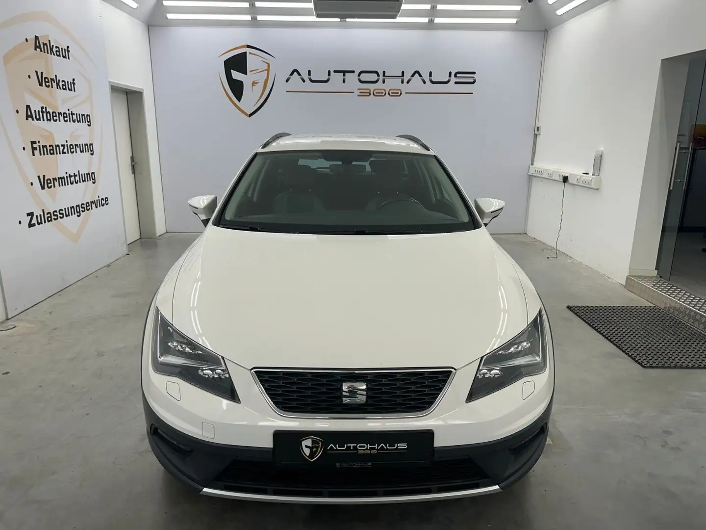 SEAT Leon ST X-Perience RFK NAVI KLIMA MFL SHZ TEMPO Weiß - 2