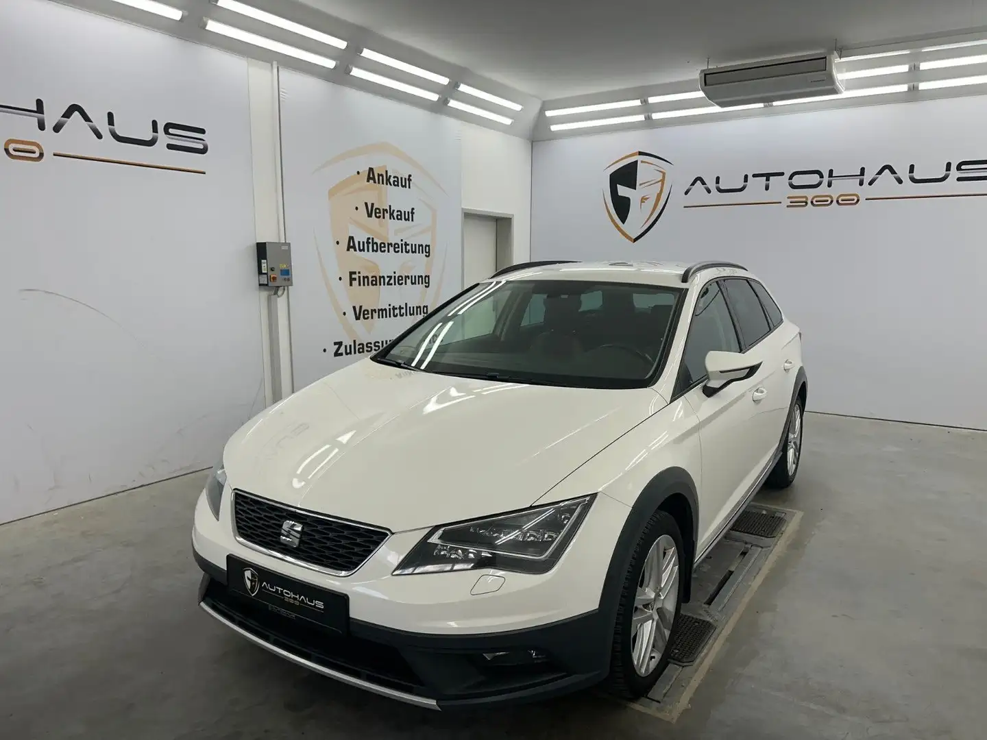 SEAT Leon ST X-Perience RFK NAVI KLIMA MFL SHZ TEMPO Weiß - 1