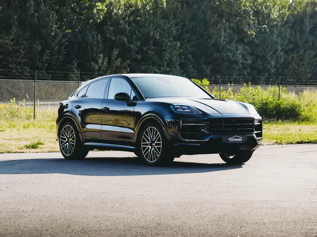 Porsche Cayenne view 4
