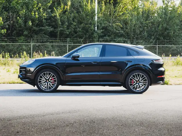 Porsche Cayenne view 6