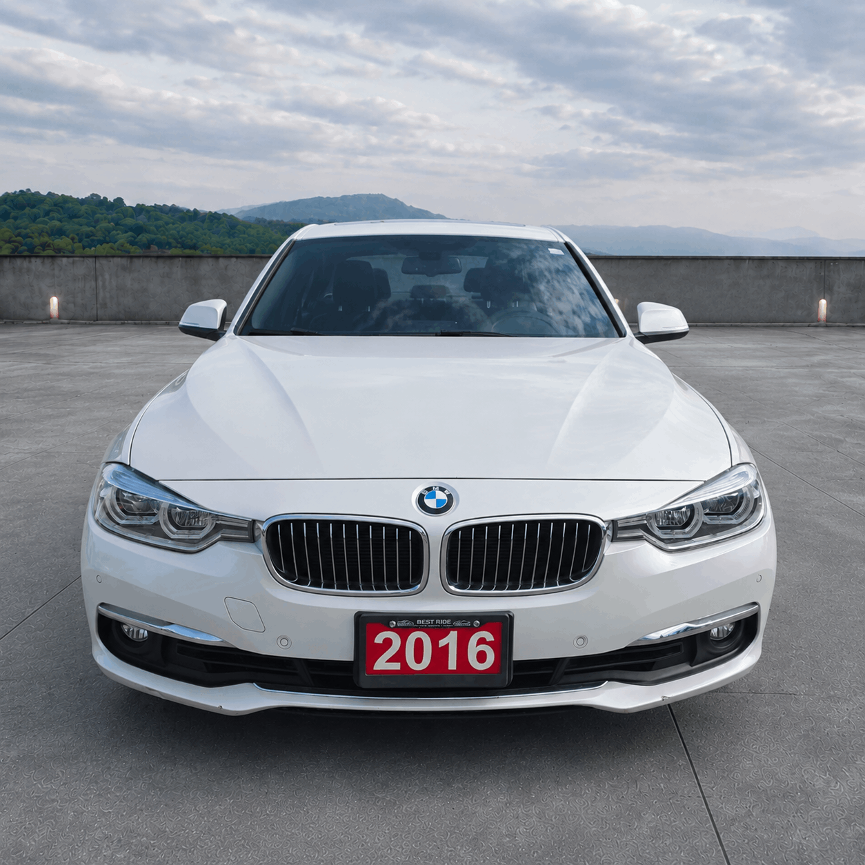 2016 BMW 3 Series 328i xDrive AWD 4dr Sdn (Certified Rebuilt Title) — снимка 2