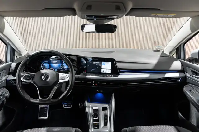 Volkswagen Golf view 12