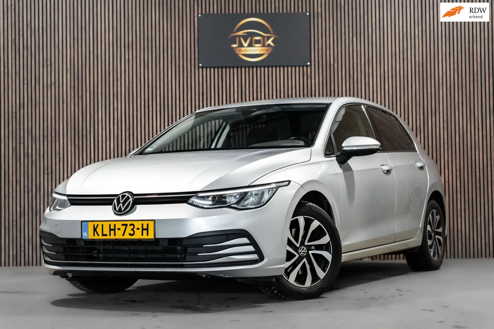 Volkswagen Golf 1.0 eTSI Life DSG LED CAMERA PDC Grijs - 1