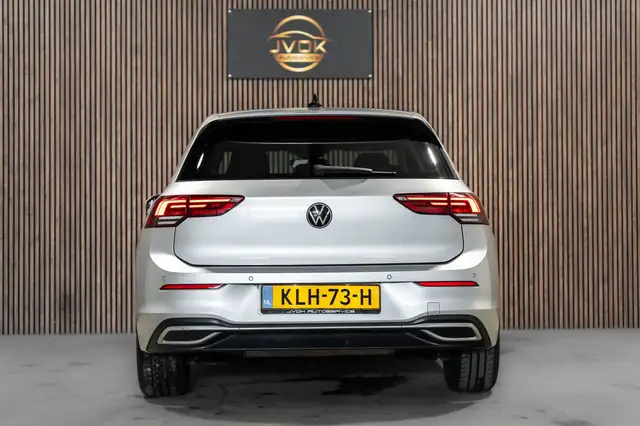 Volkswagen Golf view 10