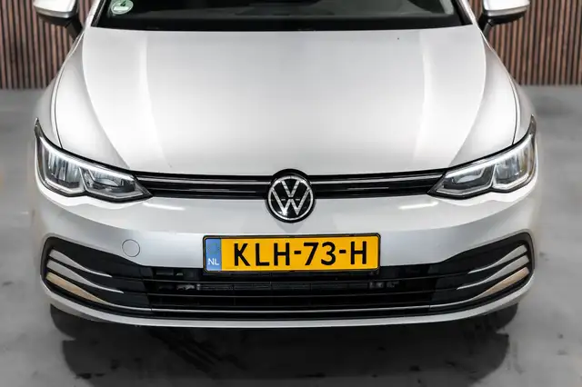 Volkswagen Golf view 5