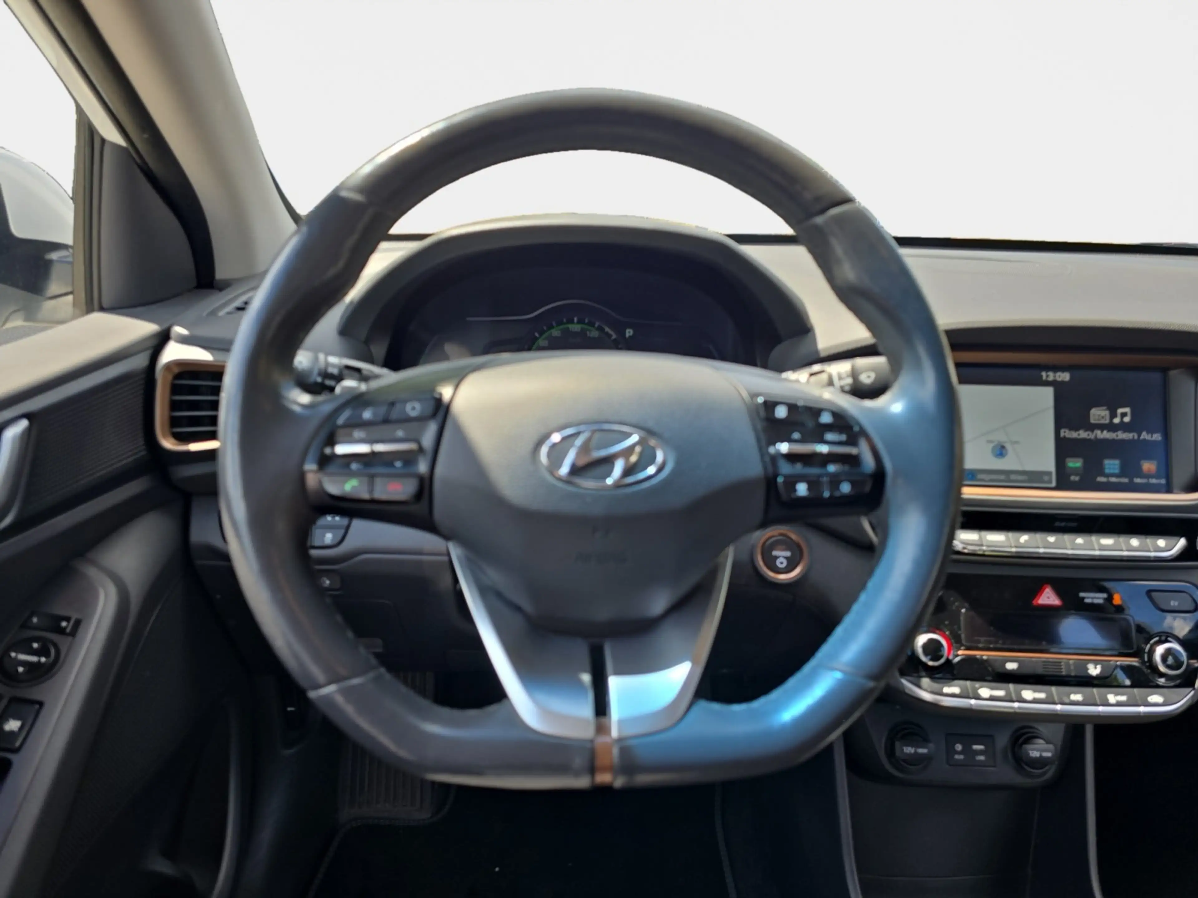 Hyundai IONIQ Trend Elektro — photo 13