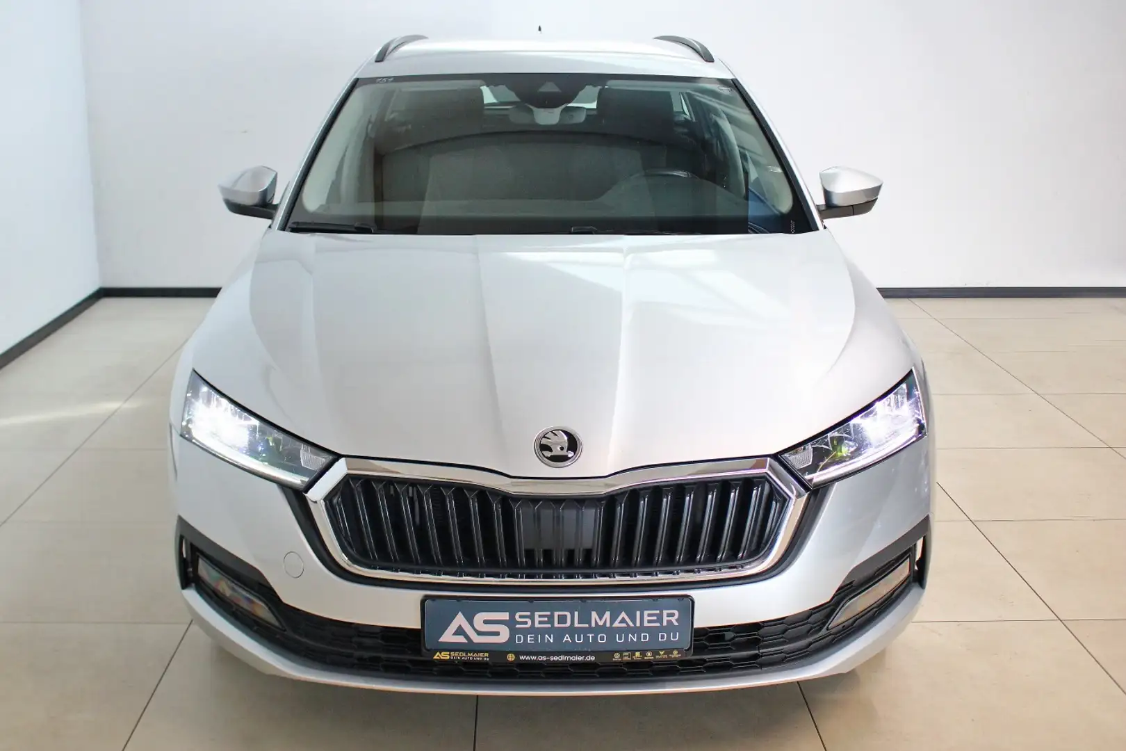 Skoda Octavia Combi 2.0 TDI Ambition AHK|SHZ|NAV|PDC Argent - 2