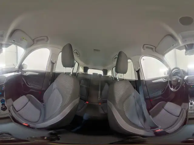 Ford Focus view 12