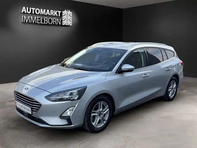 Ford Focus view 4