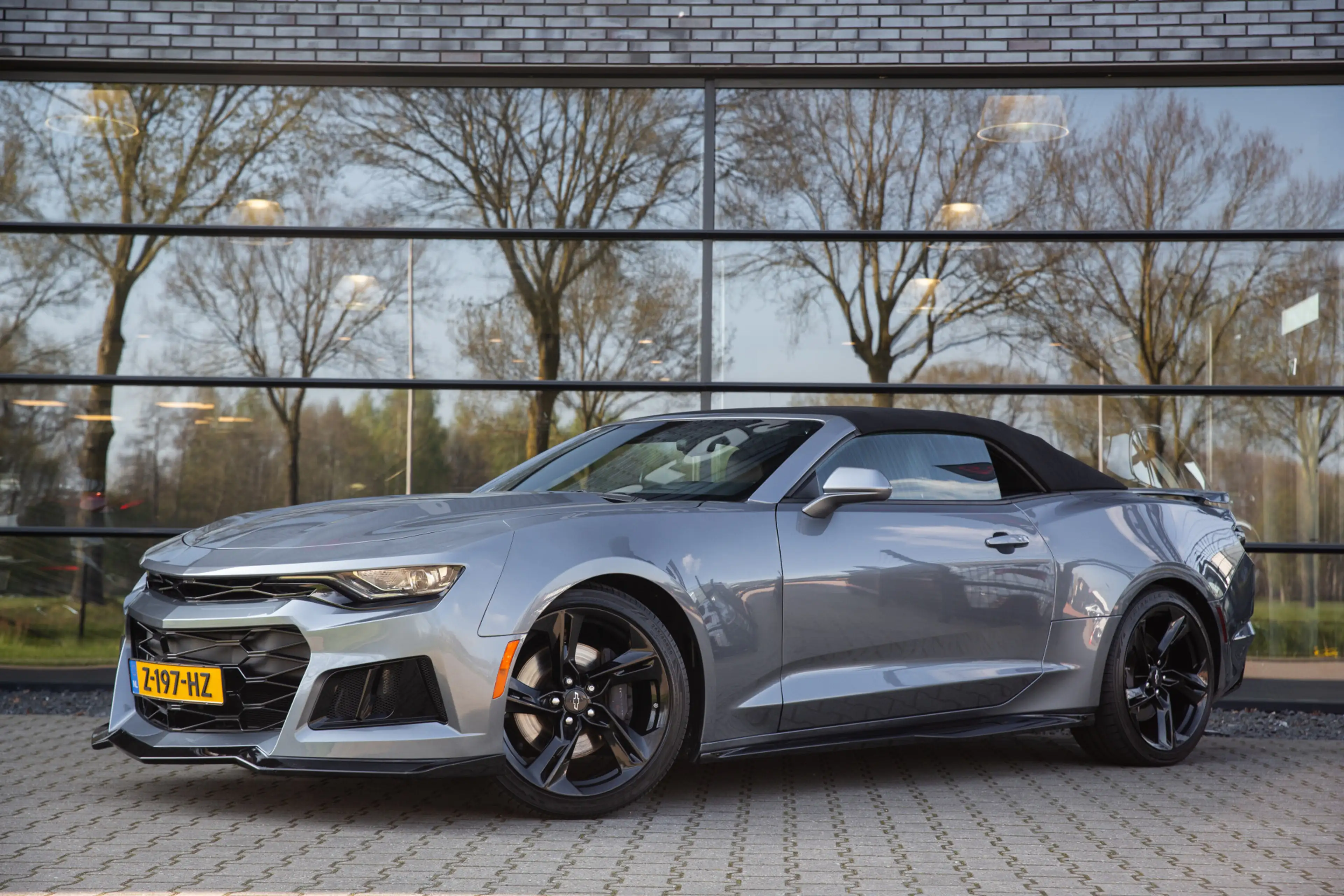 Chevrolet Camaro Convertible 6.2 V8 Touring — photo 9