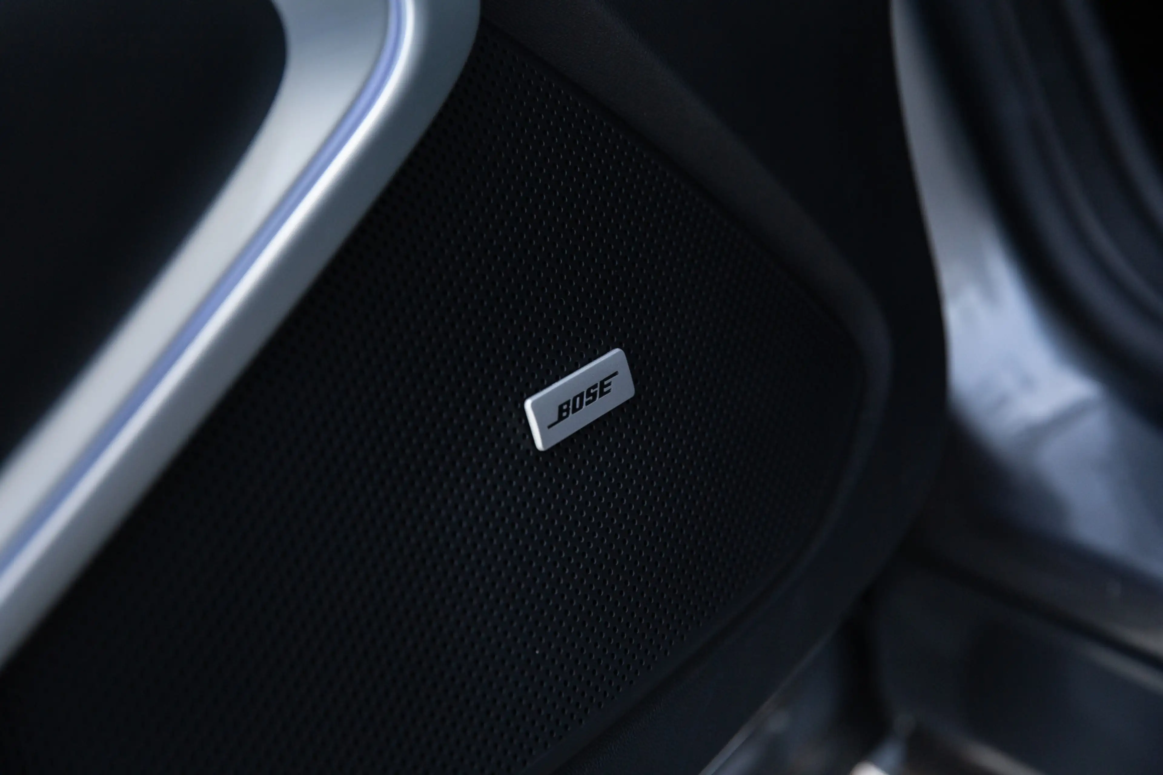 Chevrolet Camaro Convertible 6.2 V8 Touring — photo 23