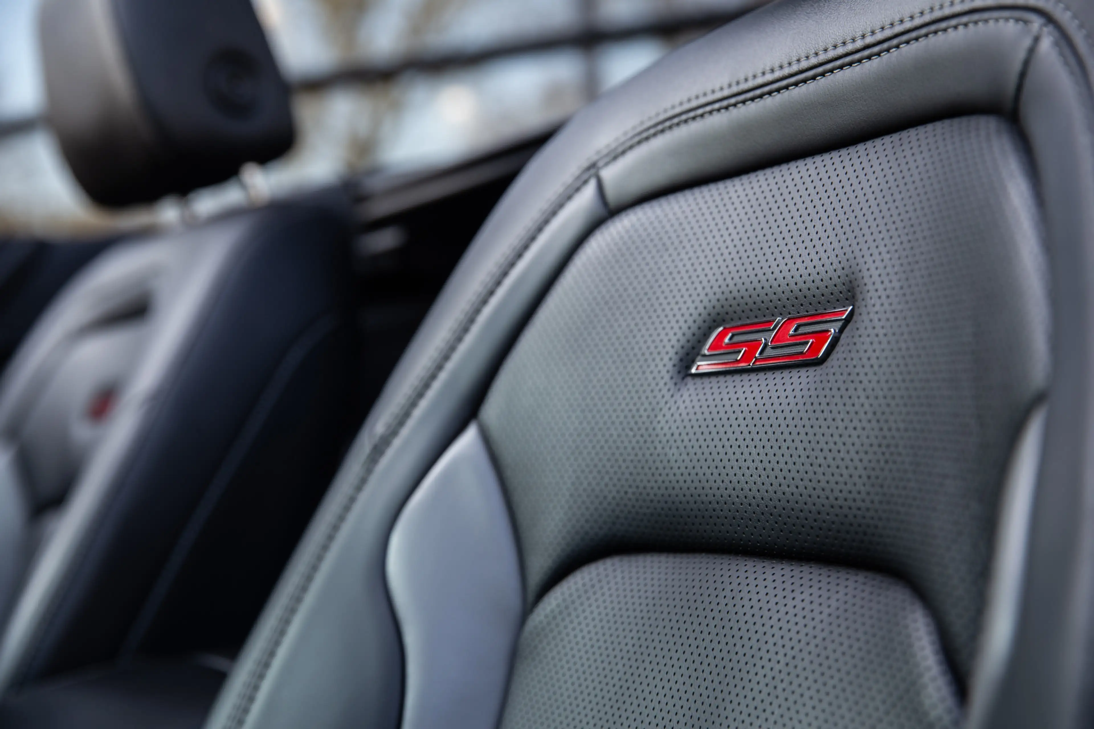 Chevrolet Camaro Convertible 6.2 V8 Touring — photo 27