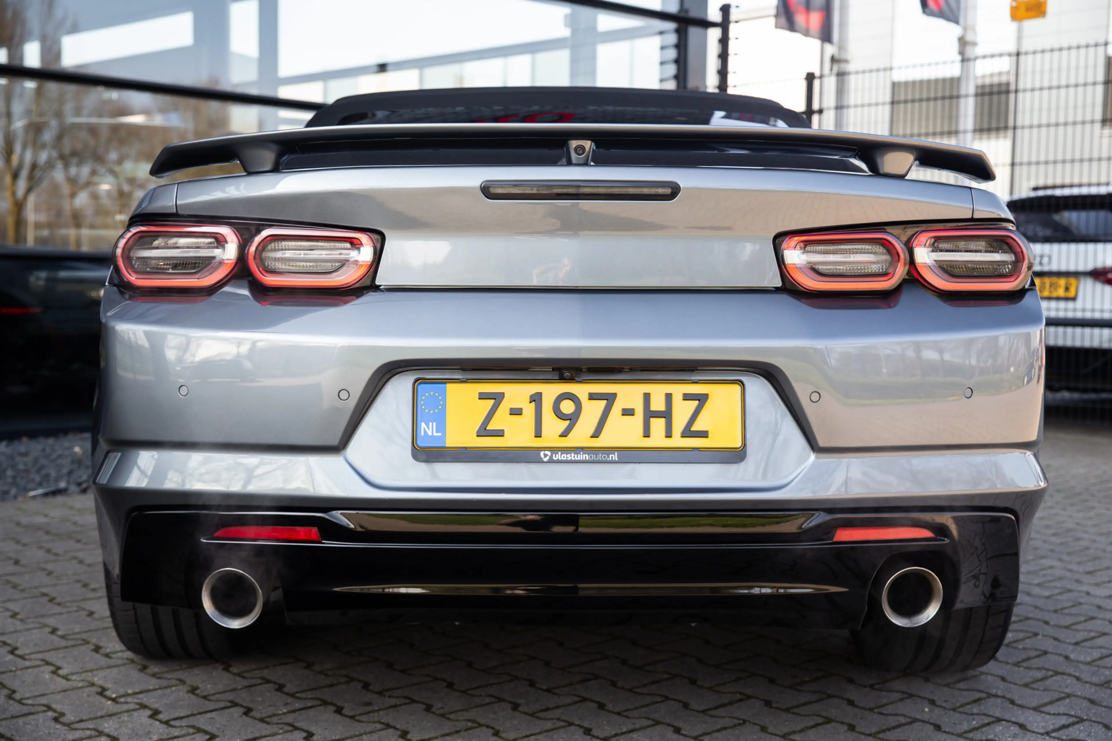 Chevrolet Camaro Convertible 6.2 V8 Touring — photo 31