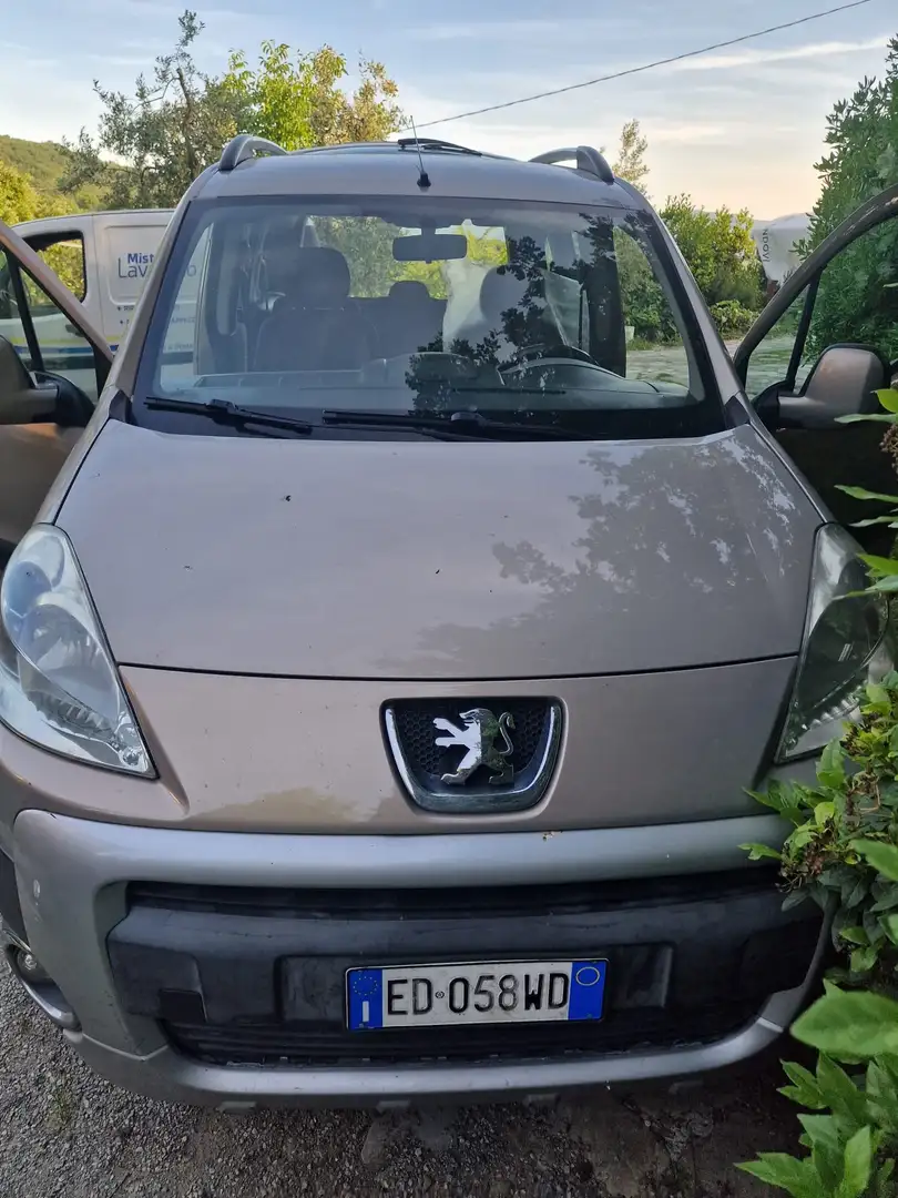 Peugeot Partner Partner Tepee 2008 Tepee 1.6 hdi Outdoor 92cv E5 Beige - 1