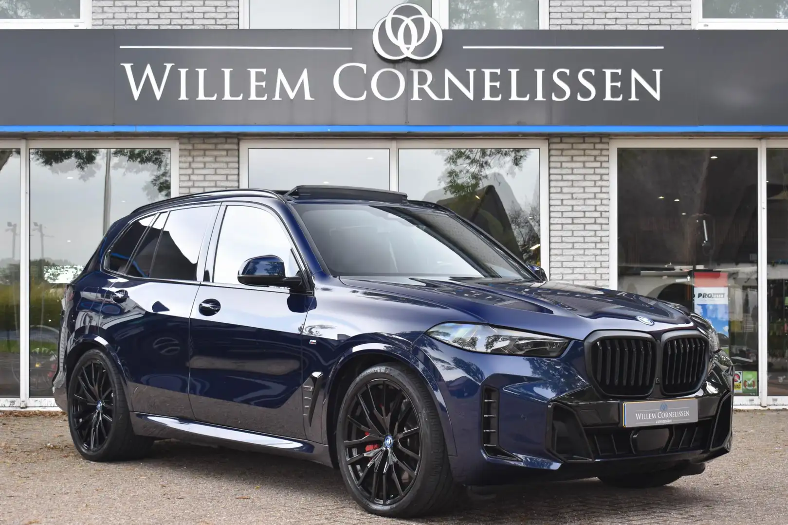 BMW X5 xDrive50e Skylounge M-Stoelen ACC Trekha Leder B&W Bleu - 1