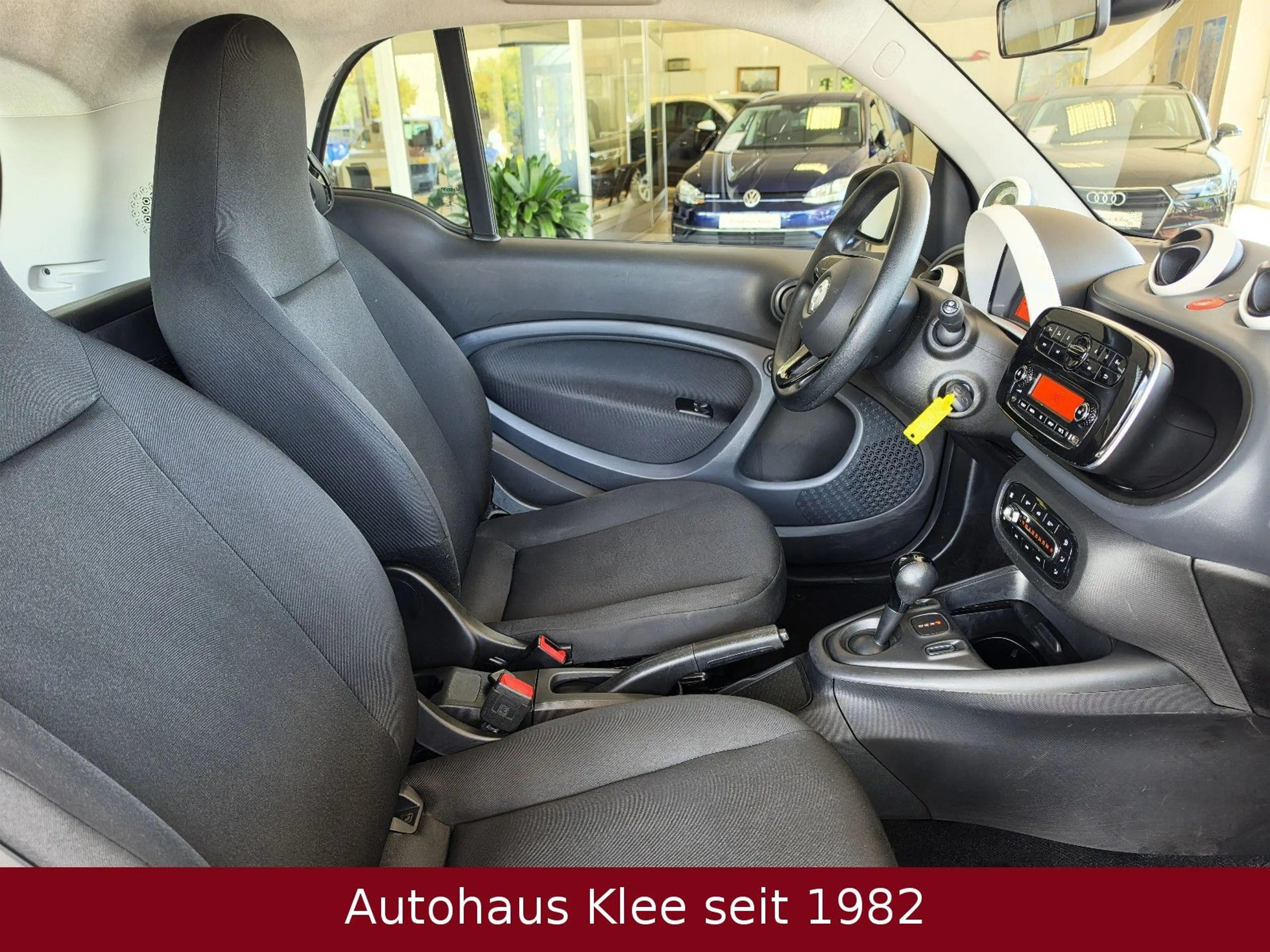 smart forTwo fortwo coupe EQ ~Klima~Zertifikat~1.Hand~ — photo 6