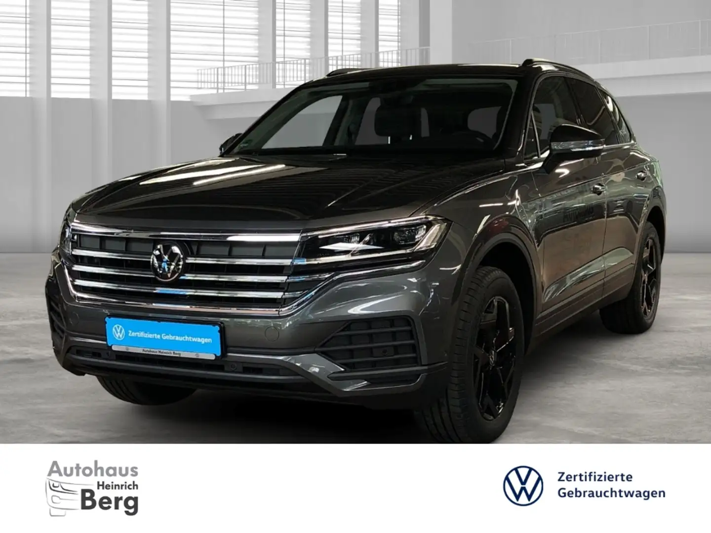 Volkswagen Touareg 3.0 TDI V6 4MOTION Automatik StandHZG AHK Navi Led Grau - 1