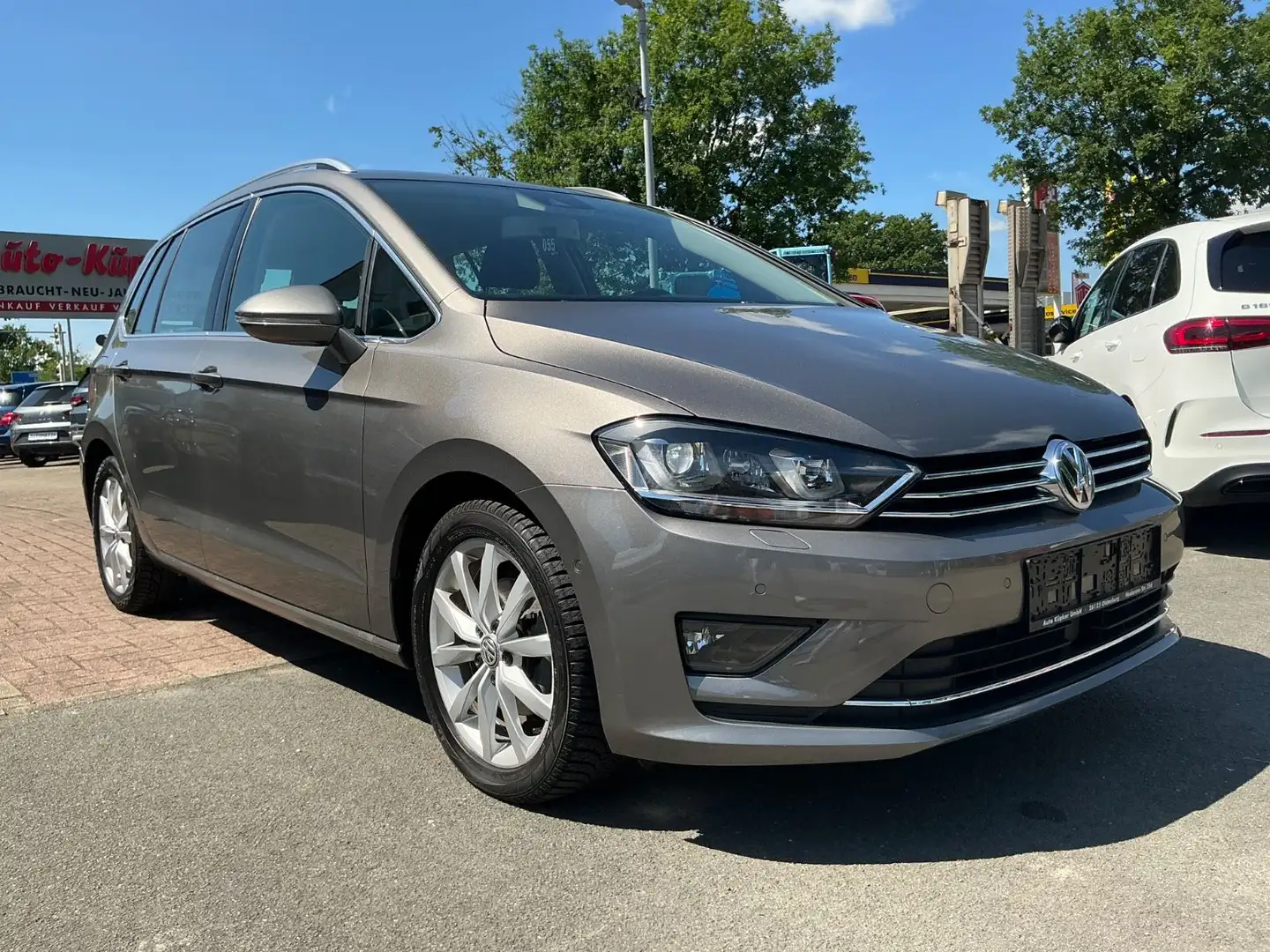 Volkswagen Golf VII Sportsvan 1.4 TSI Highline SHZ NAVI AHK Grigio - 2