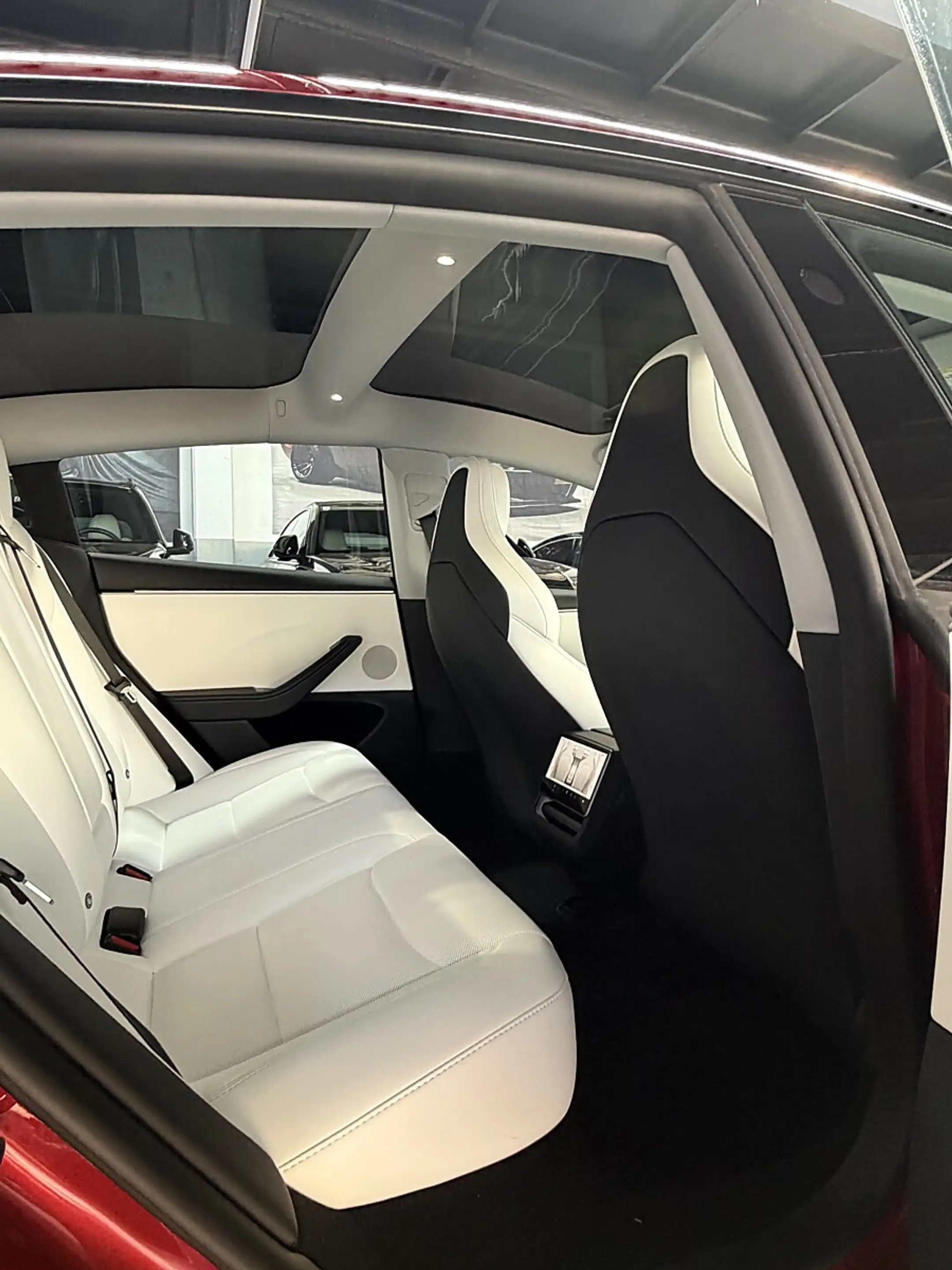 Tesla Model 3 PERFORMANCE * 1 BESITZ * NEUWERTIG * — photo 13