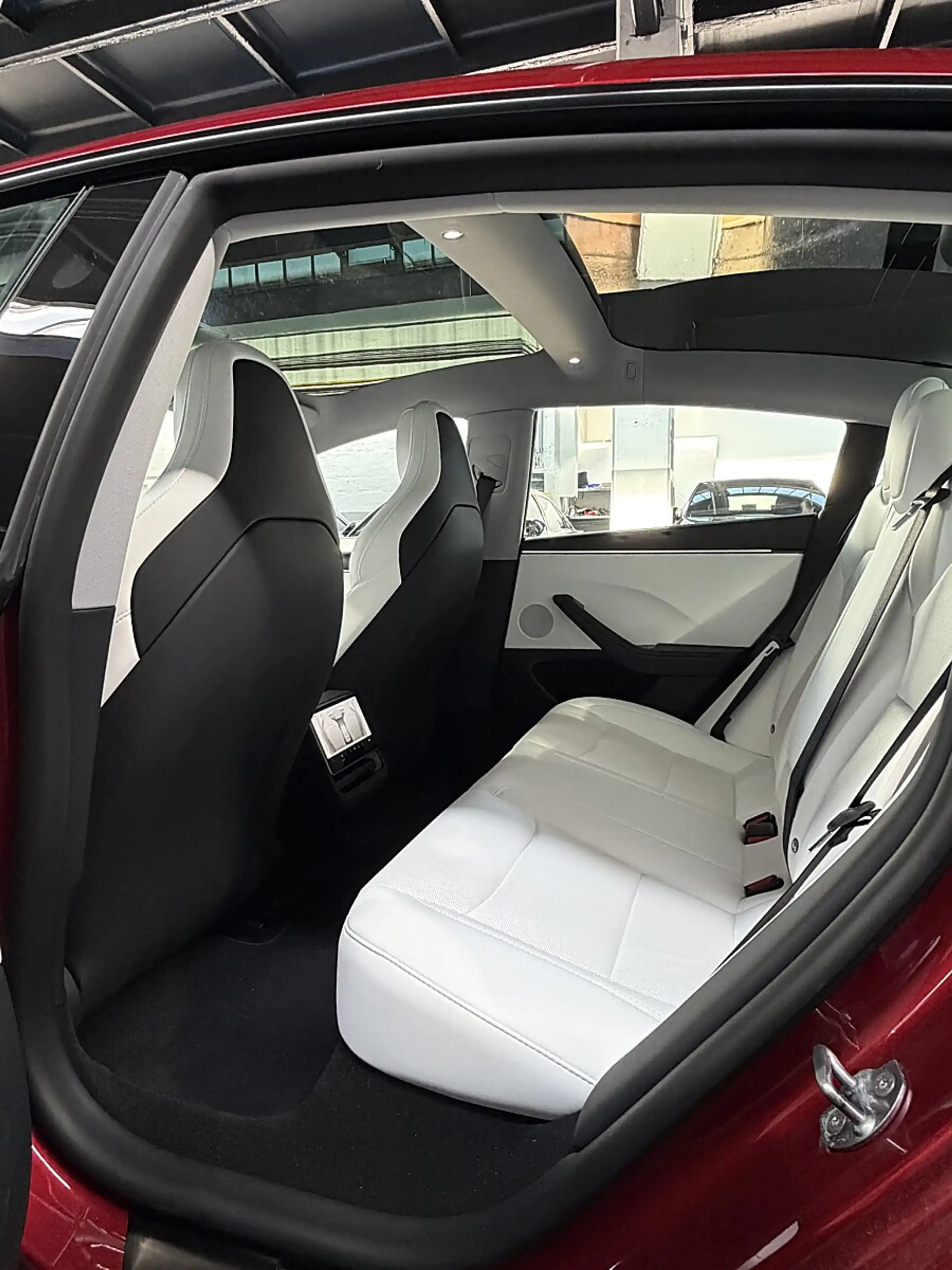 Tesla Model 3 PERFORMANCE * 1 BESITZ * NEUWERTIG * — photo 12
