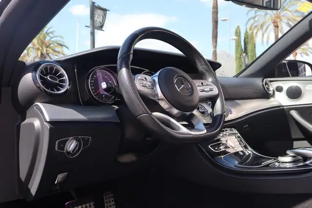 Mercedes-Benz E view 13