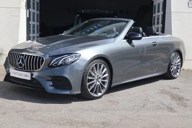 Mercedes-Benz E view 2