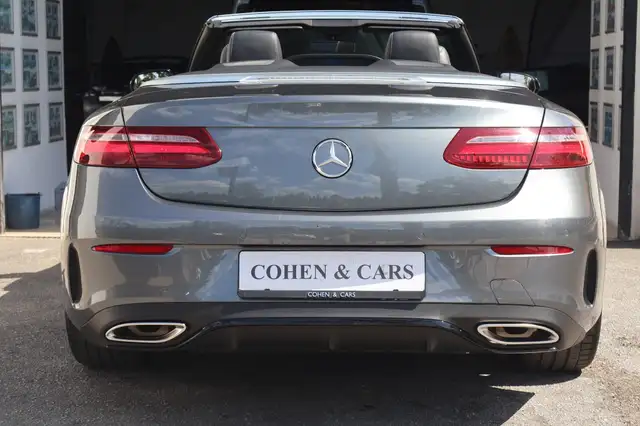 Mercedes-Benz E view 7