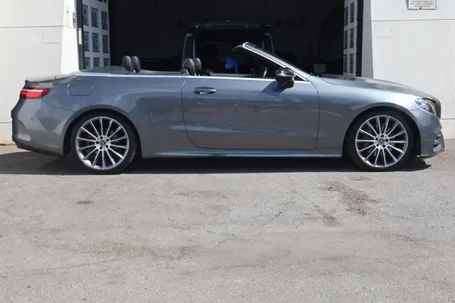 Mercedes-Benz E view 5